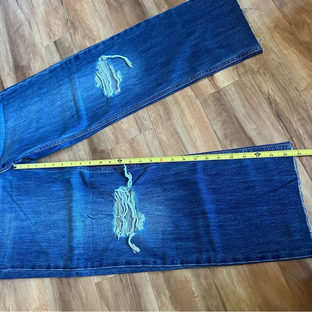 Levi’s Jeans - Picture 3 of 6